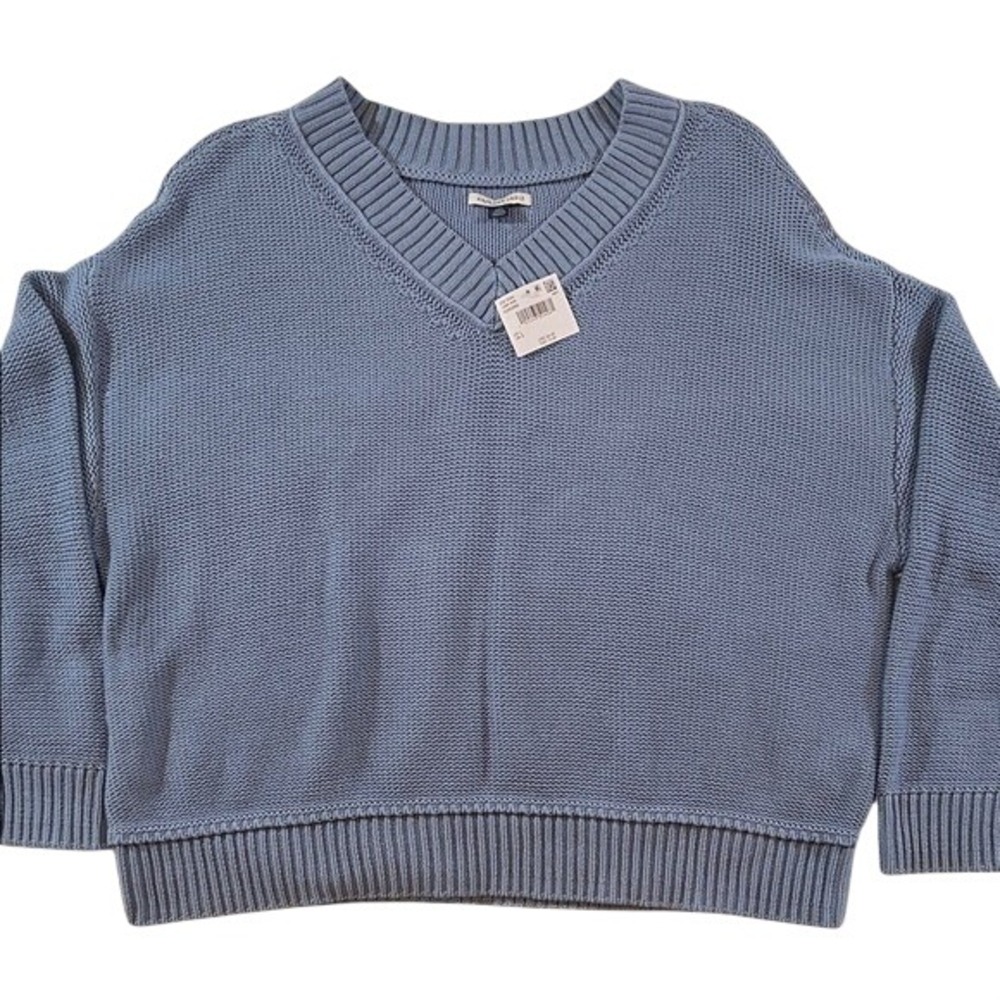 NWT American Eagle Outfitters Light Blue V-Neck Sweater - Picture 3 of 8